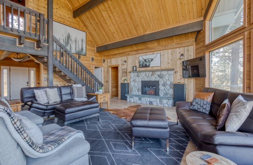 The Dalles House | 318 m² House ∙ 4 bedrooms ∙ 10 guests