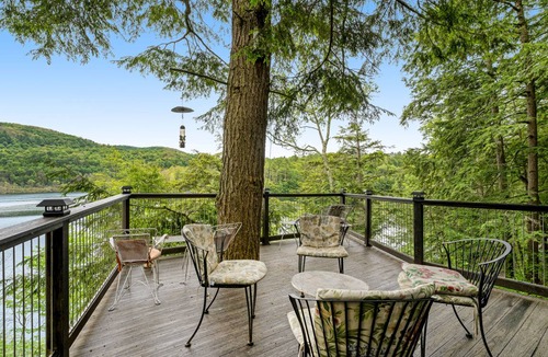 Hubbardton House | 325 m² House ∙ 4 bedrooms ∙ 12 guests