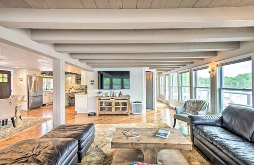 Enfield House | 329 m² House ∙ 4 bedrooms ∙ 8 guests