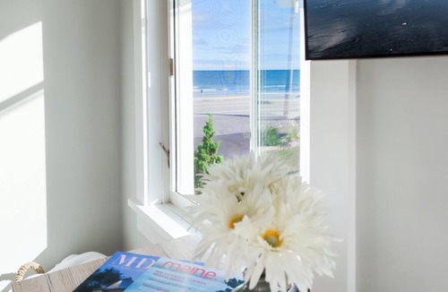 York Beach House | 345 LB Nubble View.Your Maine Exquisite Experience