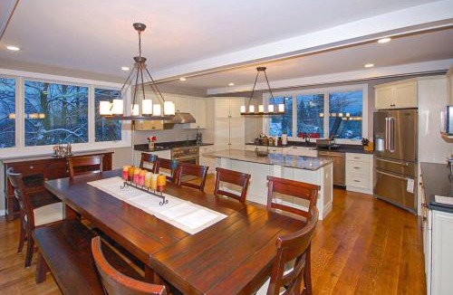 Ludlow House | 366 Ghia Farm Road