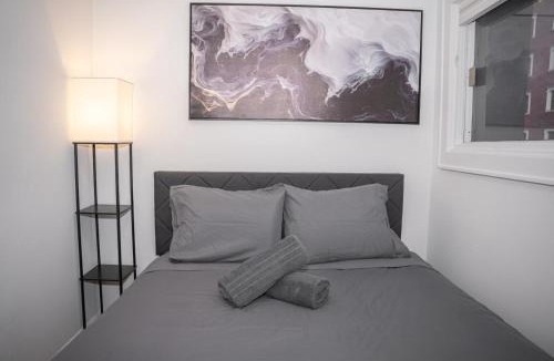 Hoboken House | 3BR Townhouse with Private Rooftop