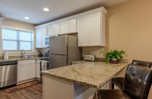 Branson House | 3BR WALK-IN with Loft - Pool - Lake Access - FREE TICKETS INCLUDED - RH230B