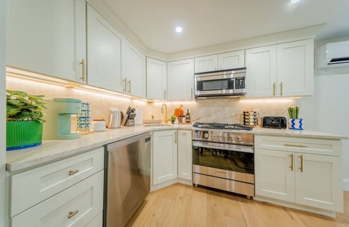 North End House | 3BR3Bth Entire House/Steps to Downtown & TD Garden