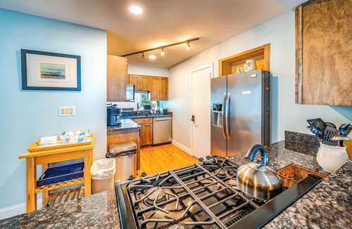 Gold Coast Condo | 4-Bedroom Beachfront Condo – Just Steps from Ocean City's Shore!