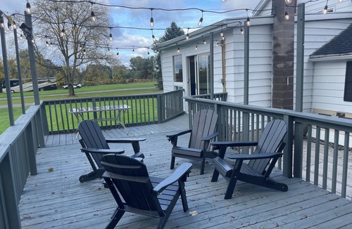 Avon House | 4-bedroom house in enjoyable Avon with WiFi, AC