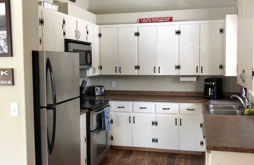 Jay House | 4 Bedrooms! 2 Living areas! QUICK ACCESS TO JAY PEAK!