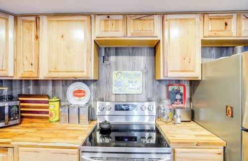 Catskill House | 4 Mi to Dtwn Catskill: Mtn-View Home