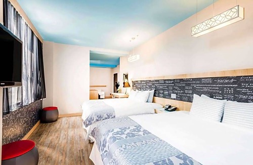 Garment District Hotel | 4-Star Hotel ∙ TRYP by Wyndham New York City Times Square - Midtown