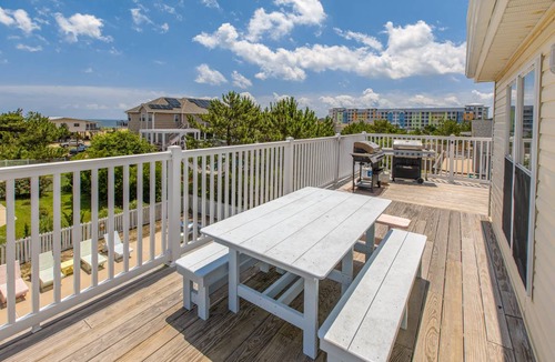 Sandbridge House | 402 m² House ∙ 9 bedrooms ∙ 20 guests