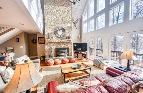 McHenry House | 409 m² House ∙ 5 bedrooms ∙ 14 guests