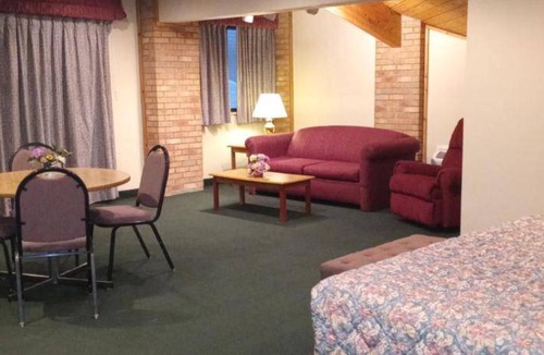 New Martinsville Hotel | 45 m² Hotel ∙ 8 guests