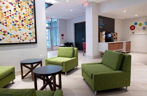 The Waterfront Hotel | 45 m² Hotel ∙ 127 guests