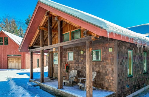 Underhill House | 478 m² House ∙ 4 bedrooms ∙ 8 guests