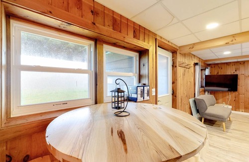 Montgomery Center Condo | 48 m² Condo ∙ 2 bedrooms ∙ 4 guests