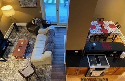 Stowe House | 5 bedroom Chalet on Hill with Panoramic Views of Mt. Mansfield