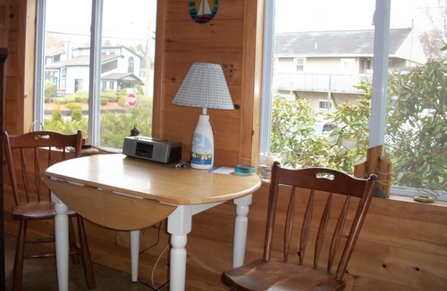 Ocean Park House | 5 HOUSES AWAY FROM BEACH - DISCOUNTED FOR 08/16-08/23,08/23-08/30 AND SEPTEMBER