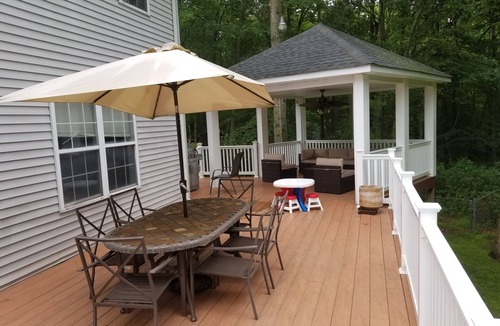 Jackson House | 5 Minutes from Six Flags 1 Hr from Philly and NYC, 25 minutes from the beach!