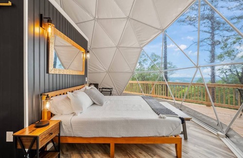Capon Bridge Other | 52 m² Camping ∙ 1 bedroom ∙ 2 guests