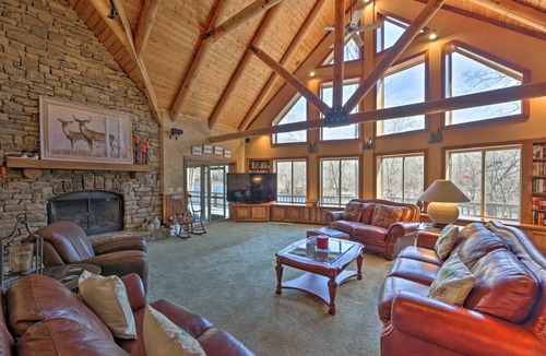 Lewisburg House | 520 m² House ∙ 4 bedrooms ∙ 15 guests