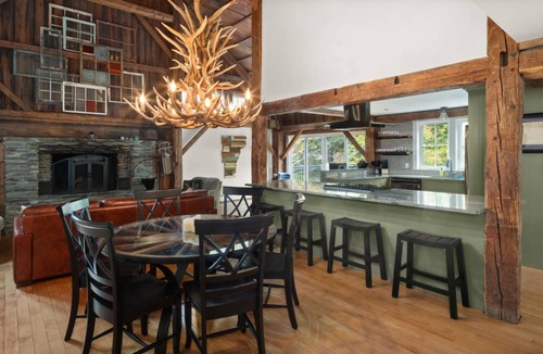 Warren House | 557 m² House ∙ 10 bedrooms ∙ 26 guests