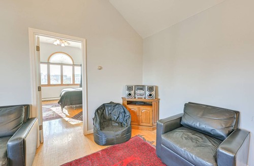 Levittown Apartment | 60 m² Apartment ∙ 1 bedroom ∙ 3 guests