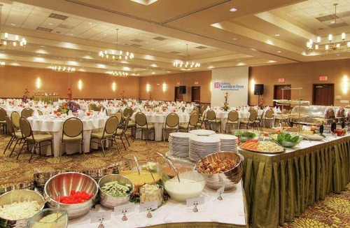 Pearland Hotel | 60 m² Hotel ∙ 127 guests