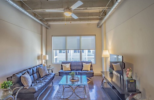 SoNo Apartment | 70 m² Apartment ∙ 1 bedroom ∙ 3 guests