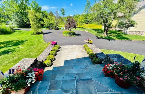 Manchester House | 7200 sf Villa & Barn on 4 Acre Manchester Estate