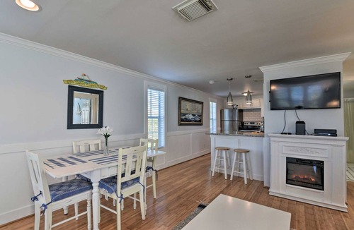 Galveston Cottage | 74 m² Cabin ∙ 2 bedrooms ∙ 6 guests