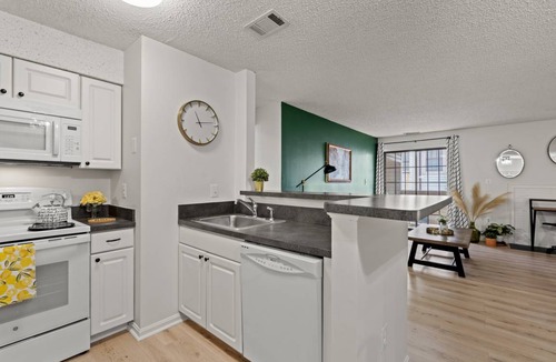 Franconia Condo | 74 m² Condo ∙ 1 bedroom ∙ 2 guests
