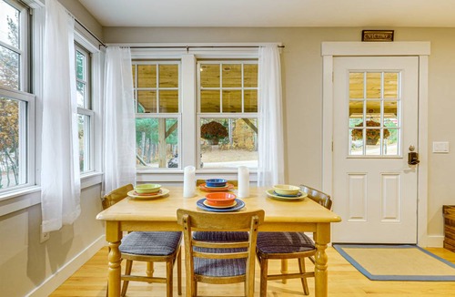 New London Cottage | 84 m² Cabin ∙ 2 bedrooms ∙ 4 guests