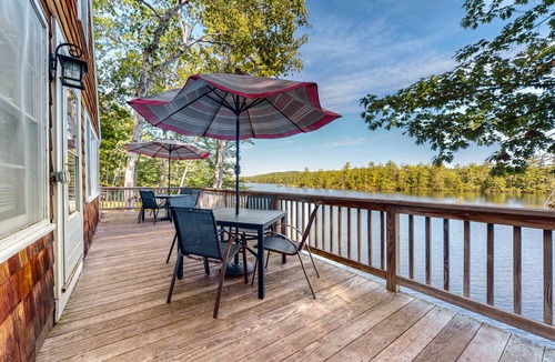 Pine River Pond House | 84 m² House ∙ 2 bedrooms ∙ 6 guests
