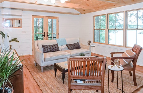 Moultonborough Cottage | 86 m² Cabin ∙ 3 bedrooms ∙ 6 guests