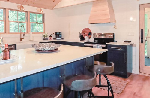 Moultonborough Cottage | 86 m² Cabin ∙ 3 bedrooms ∙ 6 guests