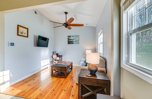Town of Richmond Cottage | 89 m² Cabin ∙ 2 bedrooms ∙ 6 guests