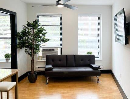 Englewood Apartment | 90 m² Apartment ∙ 1 bedroom ∙ 2 guests