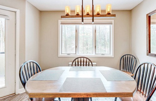 Stratton Mountain Condo | 93 m² Condo ∙ 2 bedrooms ∙ 7 guests