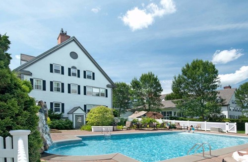 Essex Junction Resort | 93 m² Resort ∙ 127 guests