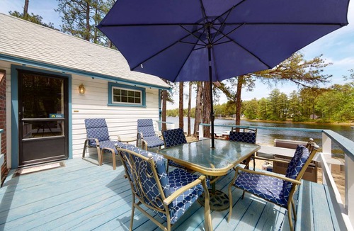 The Bays Cottage | 97 m² Cabin ∙ 4 bedrooms ∙ 8 guests