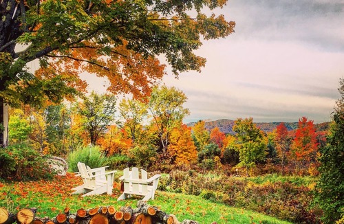 Rochester House | A Family Delight! Cozy Green Mtn getaway with charm & views, 20-30 min to skiing