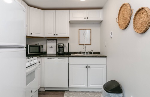 Elkland Apartment | A Little Piece of Main Street 2 - Close to Corning
