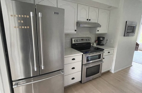 Easton House | A Luxury Home located in Easton with Water VIEWS! Close to Oxford/St. Michaels