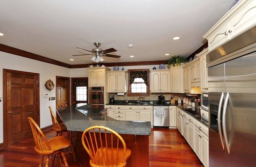 Greenwood House | A Must Stay Estate Located by Numerous Wineries & Breweries in Afton, Va