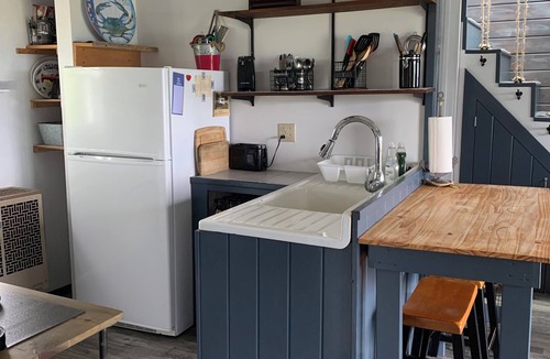 Corea House | A Quaint Rustic Bungalow Overlooking The Fishing Village of Corea Harbor
