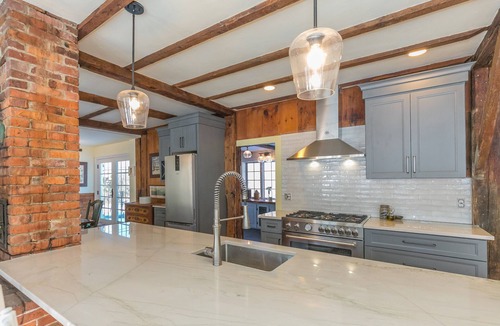 Groton House | A Quintessential New England Historical Guesthouse