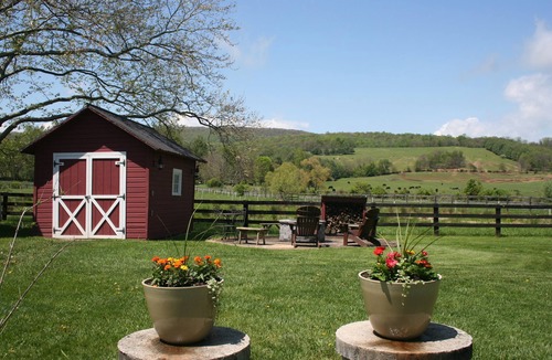 Purcellville Cottage | A Restored Wagon Barn On A 1790's Farm.