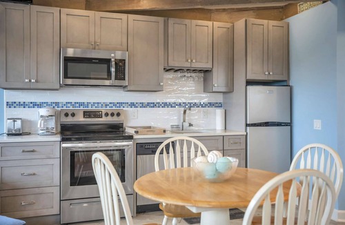 Napeague Apartment | A Touch of Ocean Studio, 1 BTH & Balcony Apt!