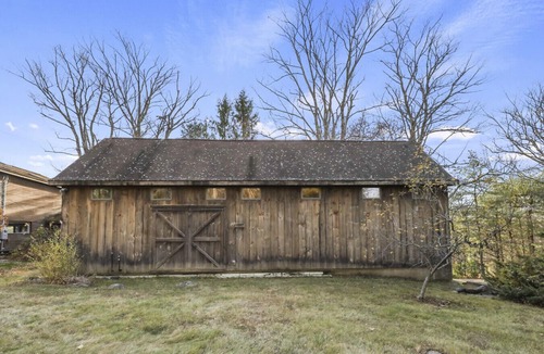 Monterey House | A Writer's Retreat at The Barn