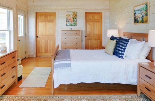 Trenton Cottage | Acadia Waterfront Retreat w/ Private Beach+Studio